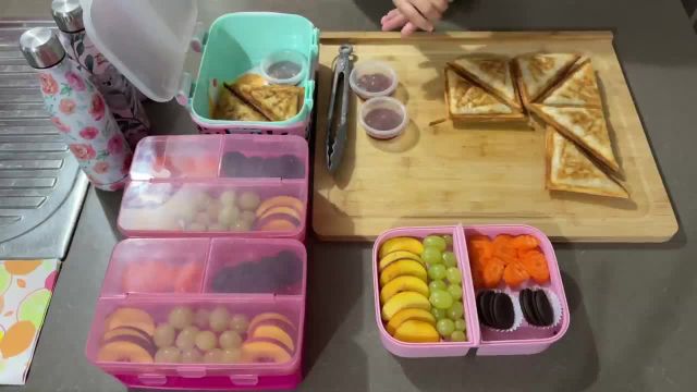 طرز تهیه سمبوسه كچالو و يا ساندويچ كچالو مناسب تغذیه دانش آموزان