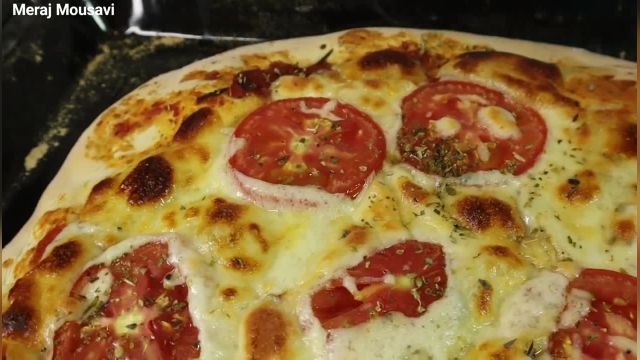 طرز تهیه خمیر پیتزا ترد خانگی به همراه سس پیتزا | اسرار یک خمیر پیتزای خوب