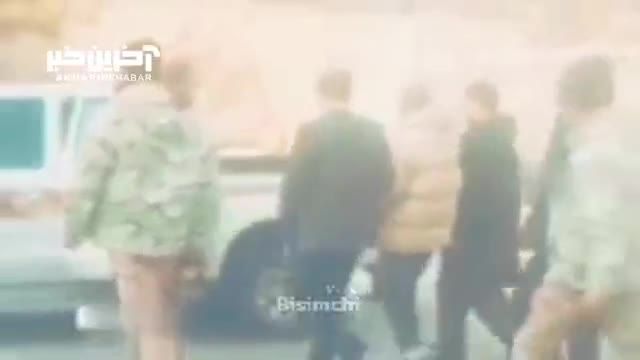لحظه سوار شدن  داخل ماشین پلیس در ایران