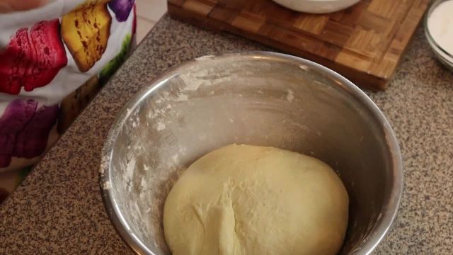 طرز تهیه نان گاتا  با طعمی بی نظیر | شیرینی نازک ارمنی