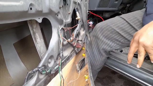 آموزش تقویت شیشه بالا بر خودرو تنها با یک رله تقویت