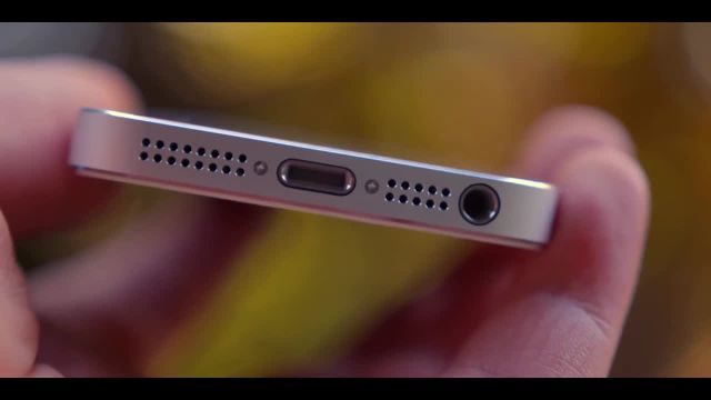 بررسی گوشی iPhone 5s در سال 2021: ارزش خرید داره؟