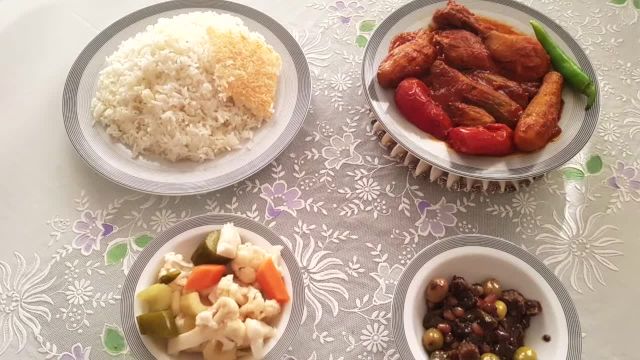 طرز تهیه خورشت کدو با مرغ فوق العاده خوشمزه و عالی غذای مجلسی ایرانی