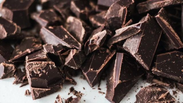 خواص شکلات تلخ برای کاهش وزن