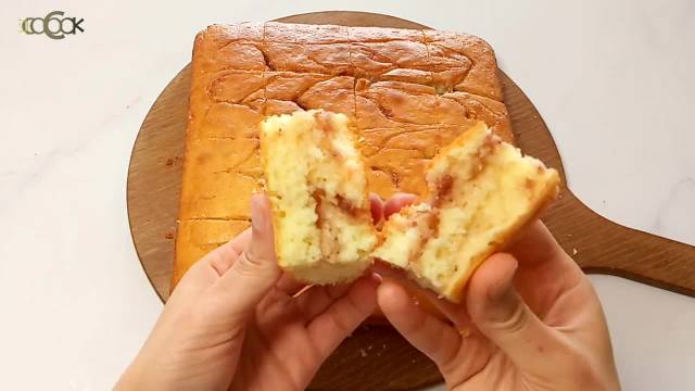 دستور پخت کیک توت فرنگی ساده و سریع مرحله به مرحله