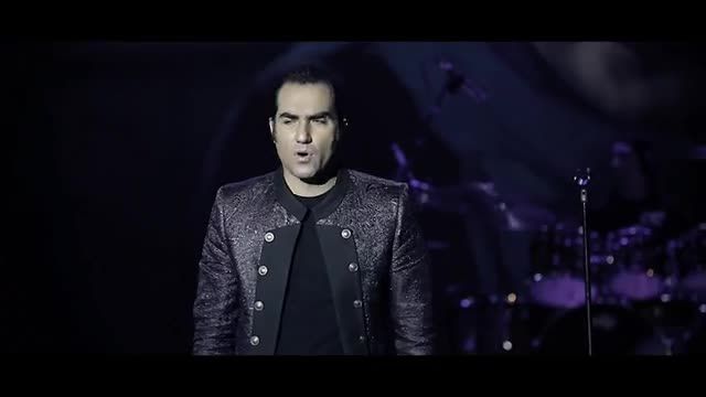 رضا یزدانی | اجرای زنده آهنگ 15 سالگی در کنسرت