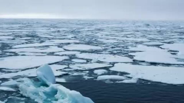 آرامش قطب شمال | موسیقی آرامش بخش و مناظر اقیانوس پوشیده از یخ