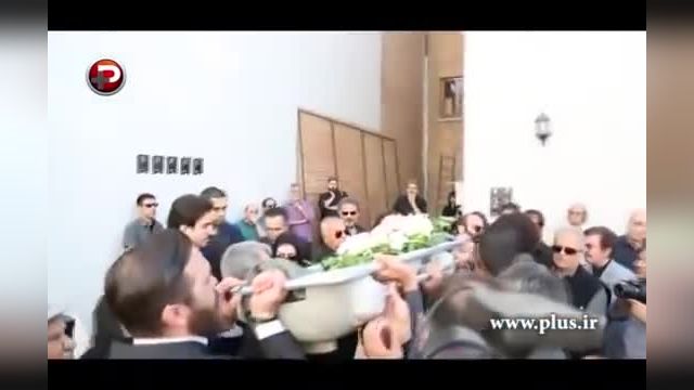 مراسم تشییع ایرج کریمی | ستاره ها کارگردان سینمای ایران را بدرقه خانه ابدی کردند!