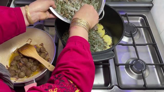 طرز تهیه پلو شیرازی سنتی و اصیل با گوشت چرخ کرده