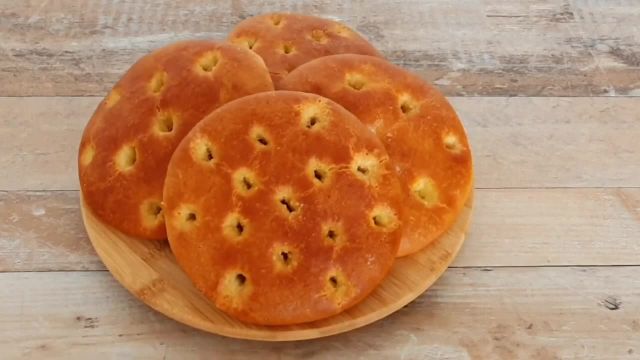طرز تهیه نان شیرین برسن نرم و خوشمزه (نان افغانی)