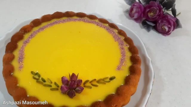 طرز تهیه کیک زعفرانی خوشمزه و مجلسی با کرم زعفرانی