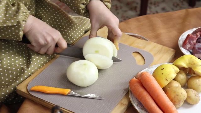 طرز تهیه تاس کباب سبزیجات - غذای سنتی کردی