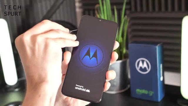 آنباکس و بررسی Motorola Moto G9 Play