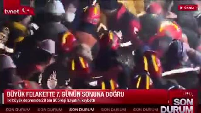 نجات معجزه آسای یک زن از زیر آوار با گذشت 1 هفته از زلزله ترکیه | ویدیو