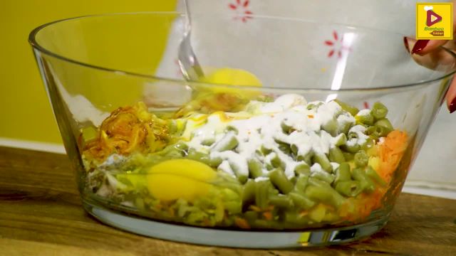 طرز تهیه کوکو لوبیا سبز خوشمزه و مجلسی با طعمی جذاب و متفاوت