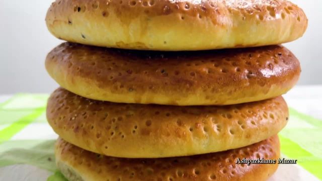 طرز تهیه نان شیری و روغنی نرم و خوشمزه به روش افغانی