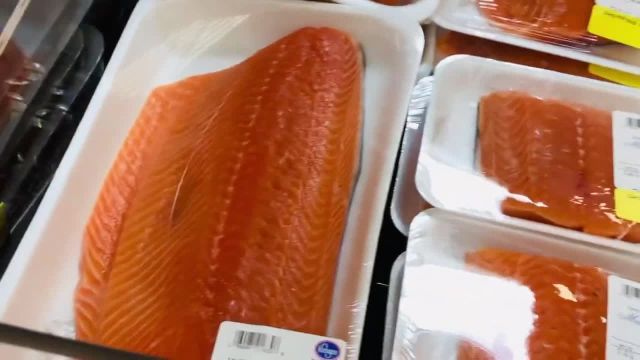طرز تهيه ماهی سالمون (سالمونلا) در فر همراه با سبزی پلو یا پلو شوید