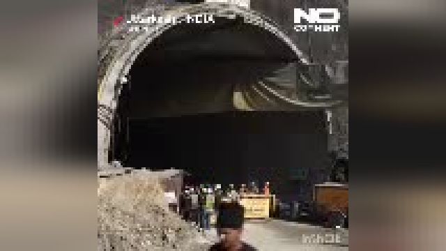 تلاش امدادگران برای نجات 40 کارگر محبوس در تونلی در هند | ببینید