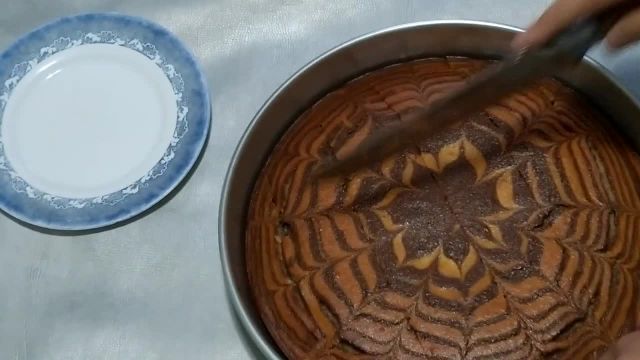 طرز تهیه کیک زبرا نرم و خوشمزه به سبک افغانی به صورت مرحله به مرحله