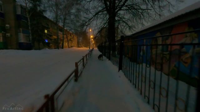 1 ساعت پیاده‌ روی شهری در شب زمستانی با صداهای واقعی در ایشیم‌ بای