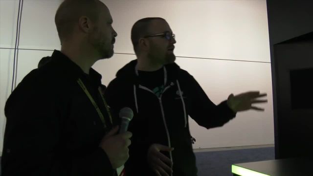 آنباکس و بررسی 4K Surround Gaming Setup With 4 NVIDIA Titans!