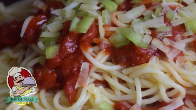 طرز تهیه اسپاگتی خوشمزه و بی نظیر بدون گوشت با سس مخصوص