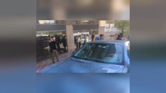 دستبرد مسلحانه به بانکی در شمال تهران‌ | ویدیو