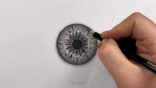 آموزش طراحی عنبیه چشم | آموزش سیاه قلم هایپررئال | آموزش نقاشی با مداد