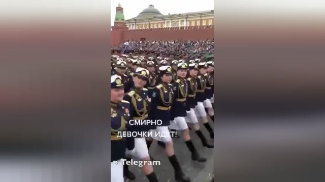رژه زنان خوش تیپ ارتش روسیه در مسکو | ویدیو