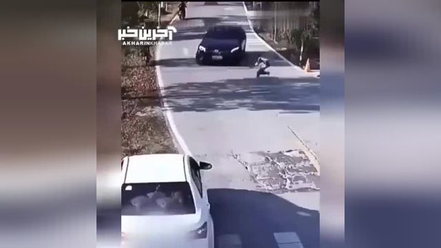 شگفت‌انگیز! واکنش سریع راننده جان بچه را نجات داد