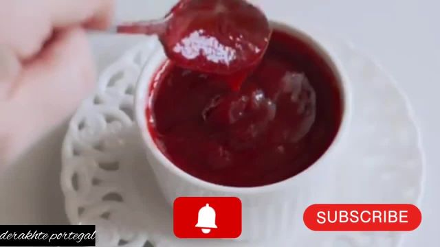 طرز تهیه مربای توت فرنگی خوشمزه و رژیمی بدون شکر