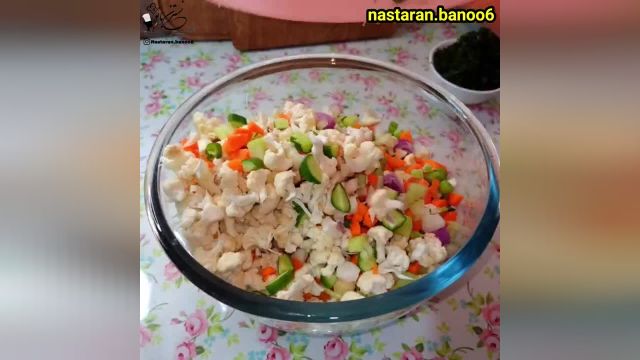 طرز تهیه ترشی مخلوط بازاری فوری و ساده با گل کلم