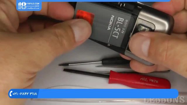 آموزش تصویری  تعمیر گوشی - تعویض دیجیتایزر  Nokia C6-01