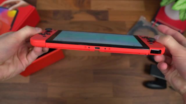 آنباکس نینتندو سوییچ OLED ویرایش Mario Red
