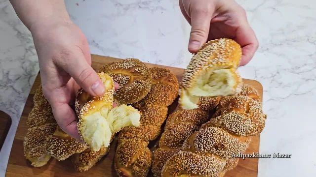 دستور تهیه نان ترکی فوق العاده خوشمزه (سیمیت ترکی)