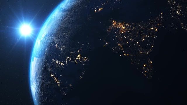 چرخش سیاره زمین در فضا | ویدیو HD رایگان