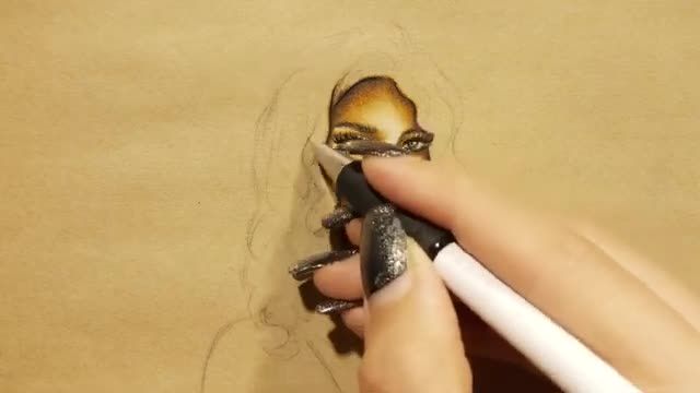 آموزش نقاشی حرفه ای | طراحی موی فر درشت با مداد رنگی
