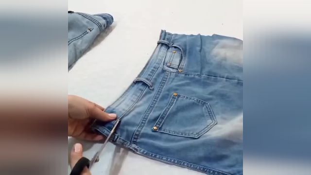 نحوه تبدیل شلوار جین کهنه به ساک پارچه ای شیک
