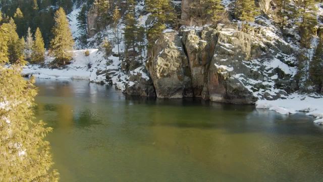 صدای آرامش‌ بخش آب و آواز پرندگان | مناظر زمستانی از رودخانه‌ ها و دریاچه‌ های کانادا