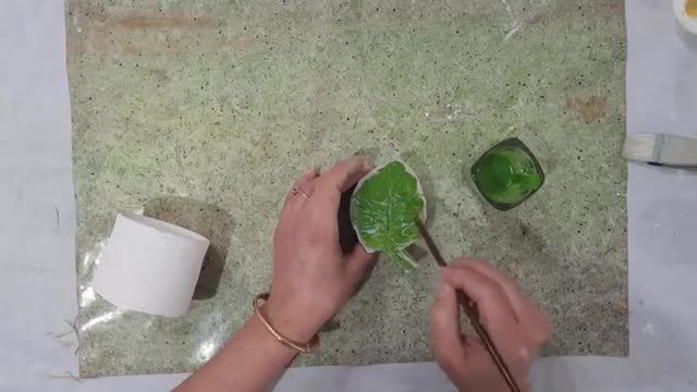 تکنیک زیر لعابی با استفاده از چاپ لیونیوم | آموزش تکنیک های لعاب