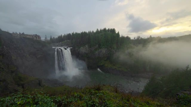 منظره آبشار با صدای آب - آبشار اسنوکوالمی - تریلر 48