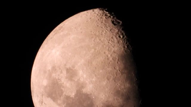 ماه گرفتگی از نزدیک | استوک فوتیج | عکس های DSLR & DRONE