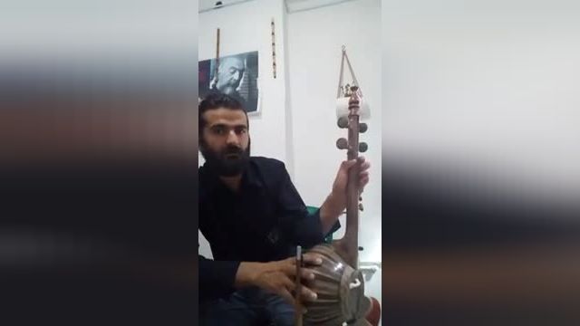 آموزش کمانچه (آرشه) - نحوه گرفتن ساز در دست چپ