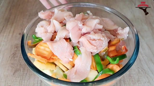 دستور تهیه مرغ با سبزیجات تازه (ساده و فوری)