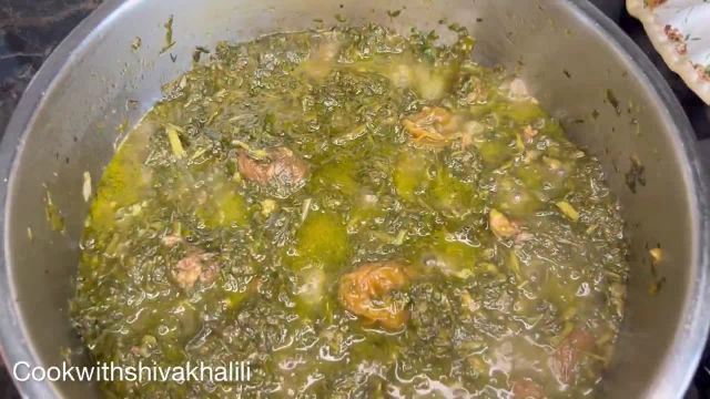 طرز تهیه خورش آلو اسفناج با گوشت قرمز به روش رستورانی