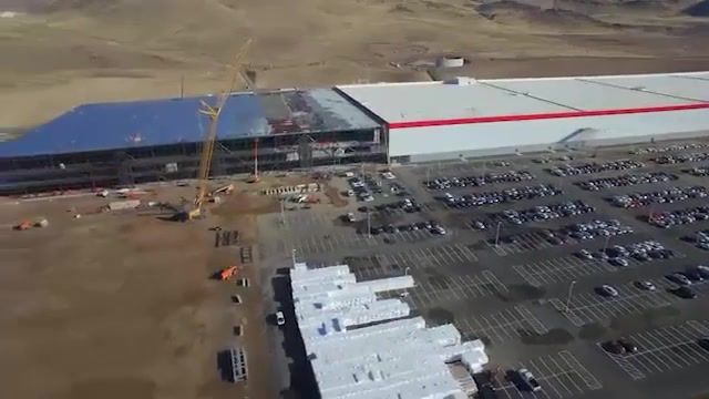 تاسیس کارخانه‌ Gigafactory شرکت تسلا در نوادا برای افزایش تولید سالانه خودرو