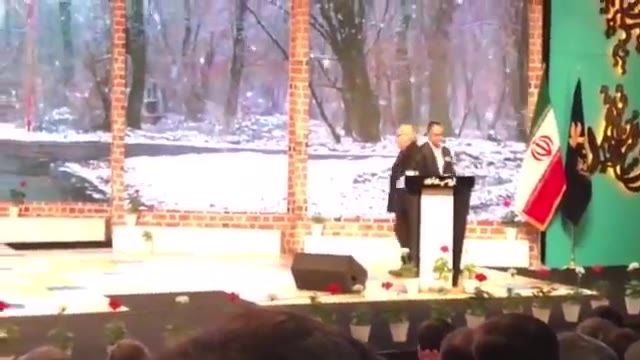 ‫صحبت تند علیرضا داوودنژاد در اختتامیه جشنواره فجر/امیدورام موضع گیری خصمانه تلویزیون به پایان برسد‬‎