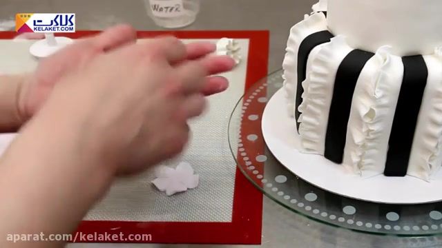 آموزش تزیین کیک با استفاده از خمیر فوندانت 