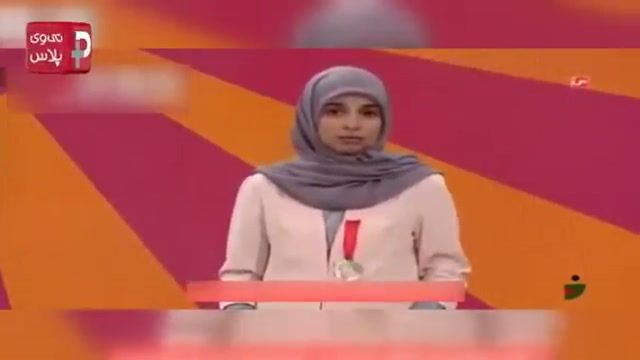 ‫کلمات مثبت هجده دختر ایرانی روی آنتن تلویزیون، خندوانه رامبد جوان را زیر ذره بین کشاند تمام حاشیه ها‬‎
