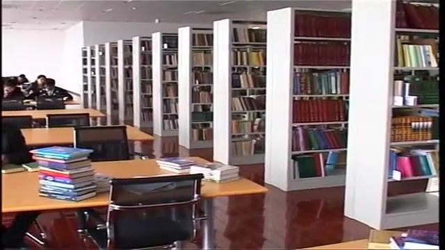 مردم ایران و اهدای کتاب به تاجیکان